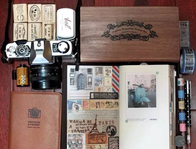 每个人都有属于自己的自传,每一个人都有一本书籍