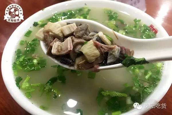 粘火勺热乎乎吃出幸福感,1.5元带来的快乐