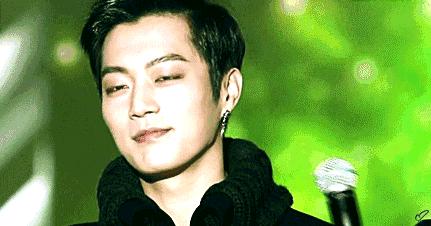 18岁落选JYP,医生认证为整容模板!演戏最好的不正经爱豆却靠吃播一炮而红?