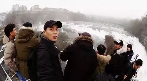 18岁落选JYP,医生认证为整容模板!演戏最好的不正经爱豆却靠吃播一炮而红?