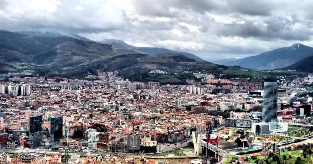 瑗跨彮鐗欏拰姣曞皵宸撮剛,姣曞皵宸撮剛鍦ㄨタ鐝墮