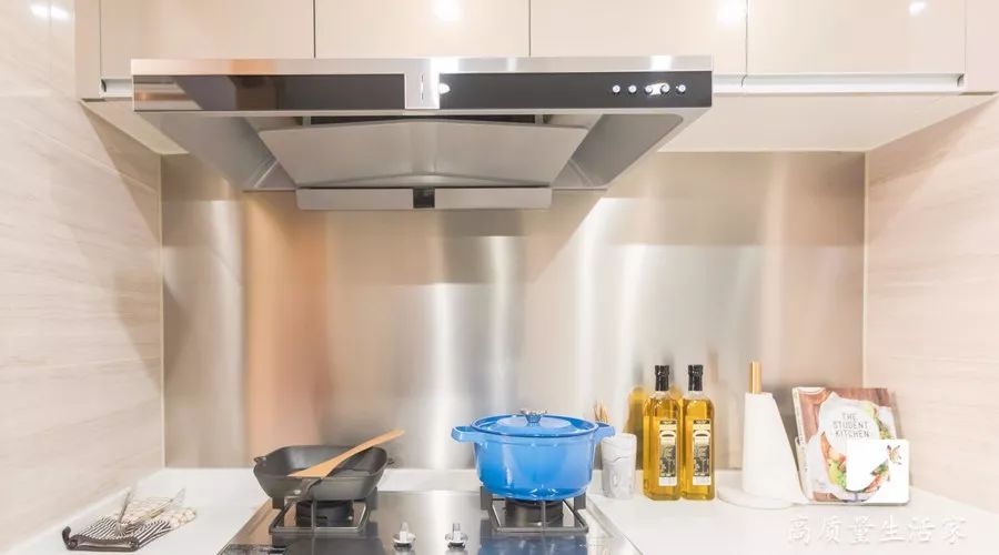 塑料抽油烟机清洗小妙招,清洗油烟机用的容器