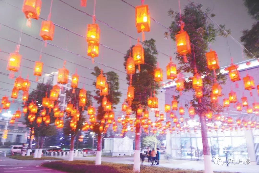 水母灯步行街,仙气满满的水母灯