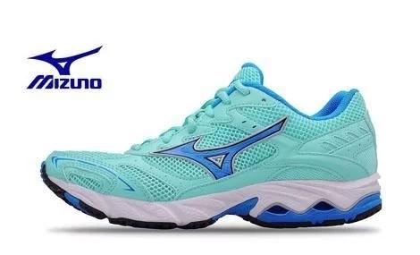 运动鞋品牌排行前十名耐克运动鞋,耐克阿迪达斯newbalance怎么选