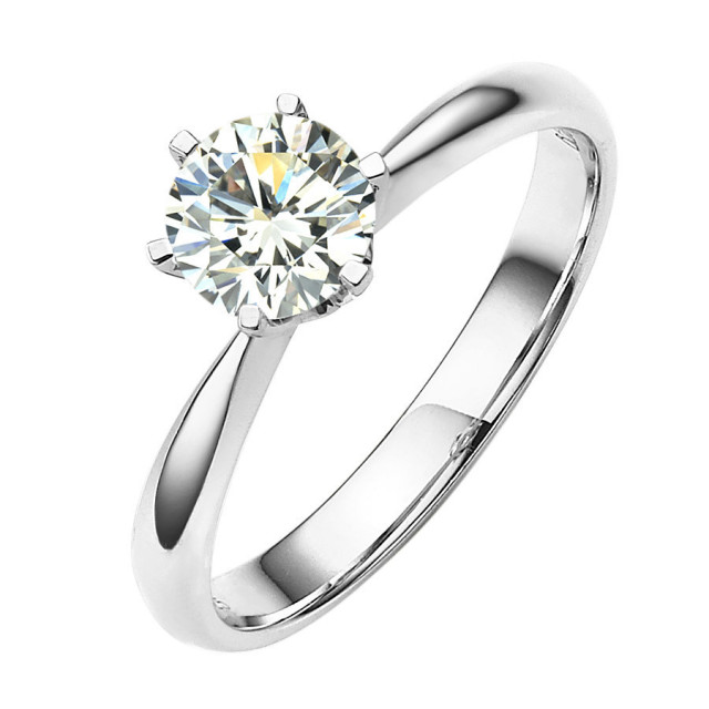 结婚选到意义非凡的钻戒,心形钻戒婚戒怎么选怎么订