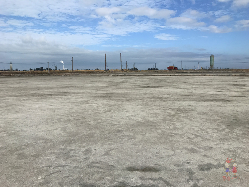 看我国仅次于死海和红海的最咸海区！吃比广东还好吃的烤乳猪！