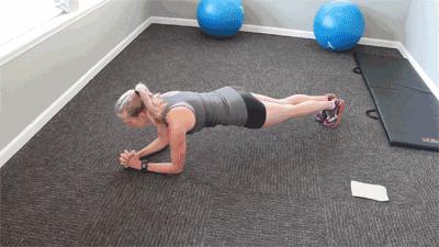 平板支撑每次10分钟能练出腹肌吗,平板支撑可以练出腹肌吗要练多久