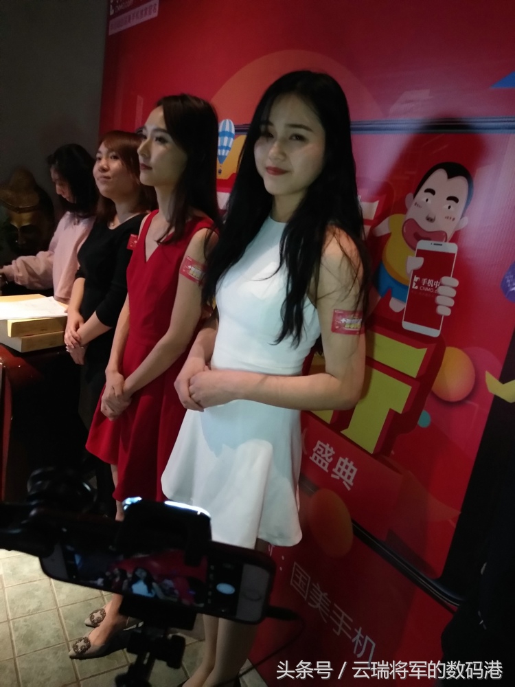 摄影用自拍杆技巧,手机自拍杆怎么连接手机拍照