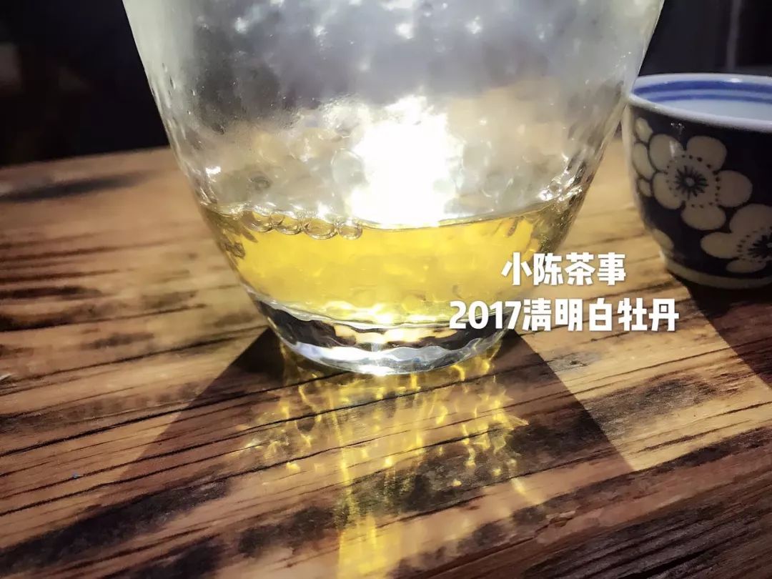 三分钟解读廉价白茶的前世今生，谁在喝廉价白茶！