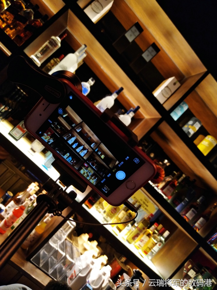 摄影用自拍杆技巧,手机自拍杆怎么连接手机拍照