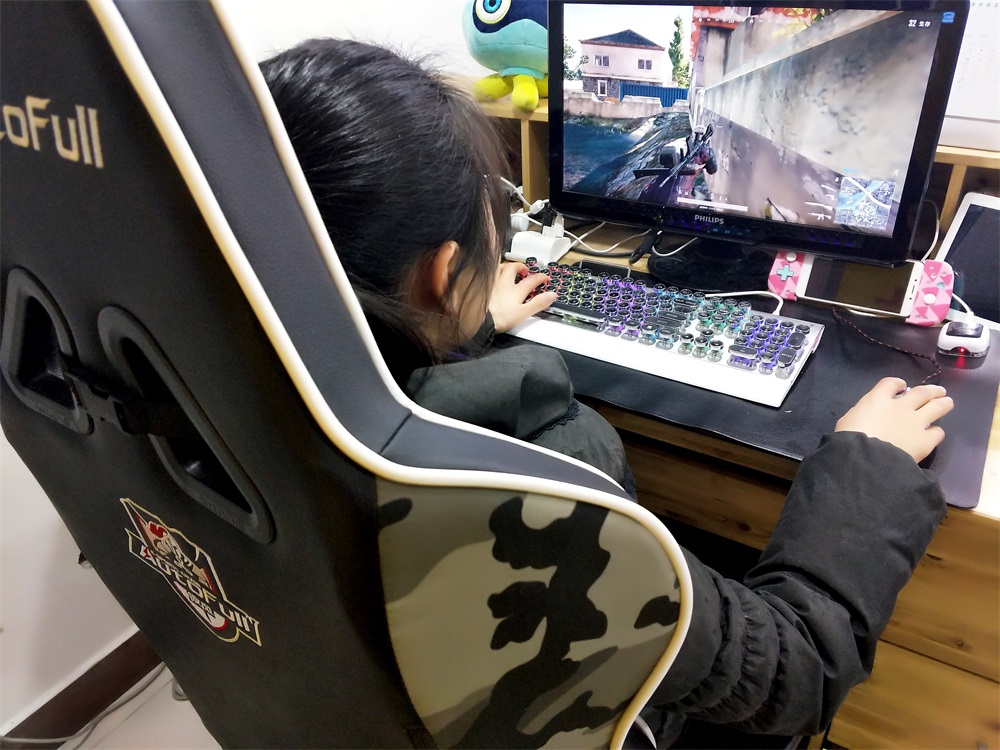 傲风电竞椅韦神,韦神吃鸡游戏