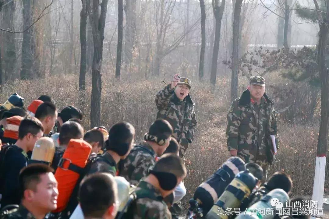 许三多腹部绕杠破纪录,许三多腹部绕杠动作要领