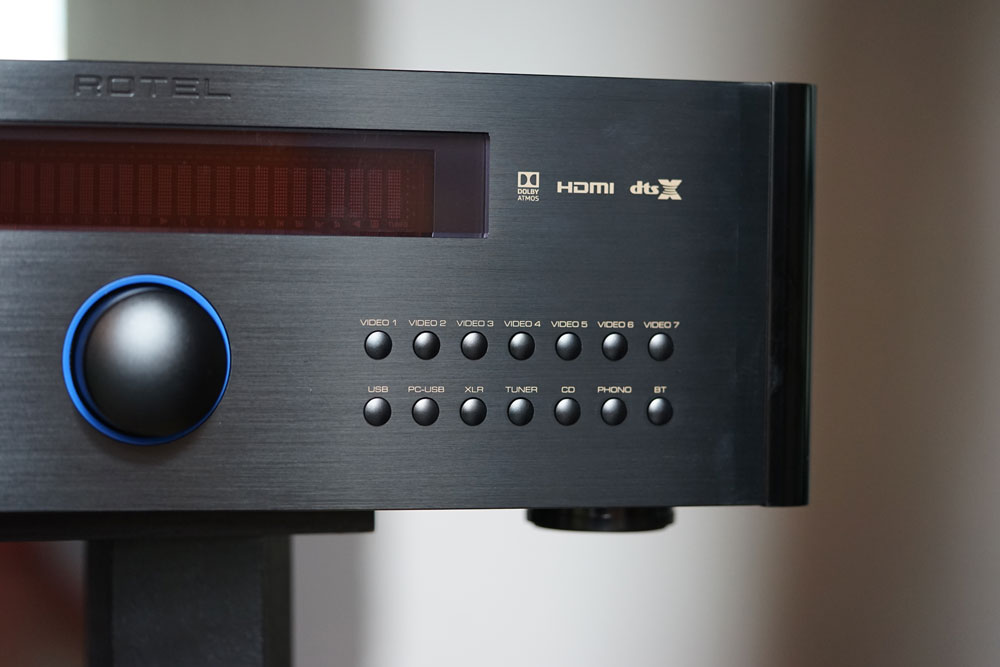 先看电影再吃鸡！英国路遥RotelRSP-1576家庭影院功放试用