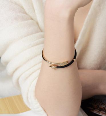 露手腕的季节来了黄金手镯,露手的季节纯银手镯