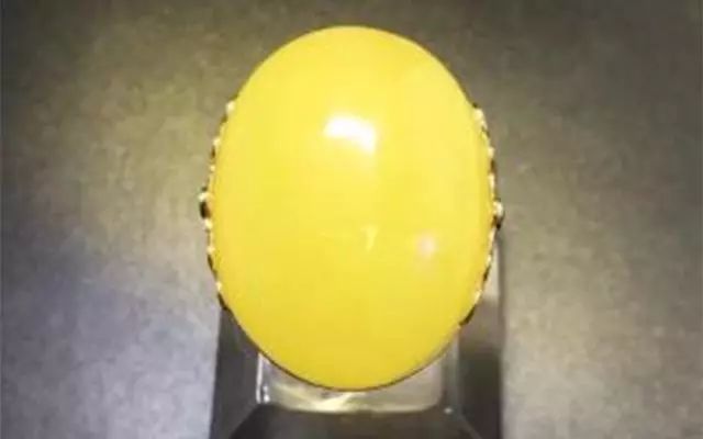 琥珀蜜蜡鉴别真假方法大揭秘,网上买的蜜蜡怎么鉴定真假