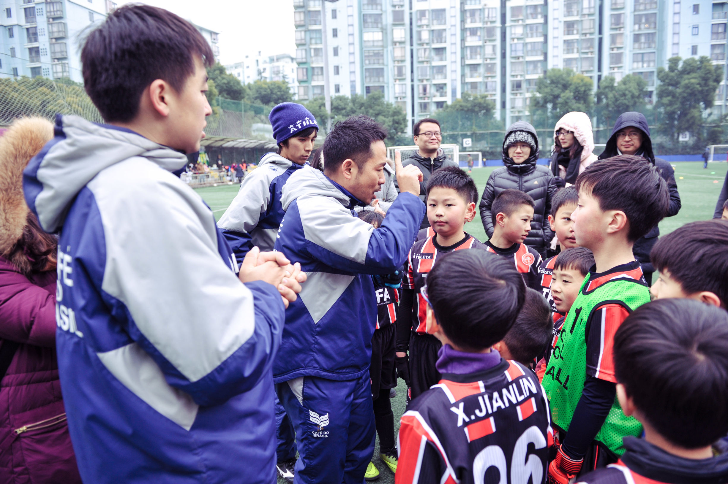 家长们，试着用“3+1”反思法，帮助你身边踢球的孩子成长吧