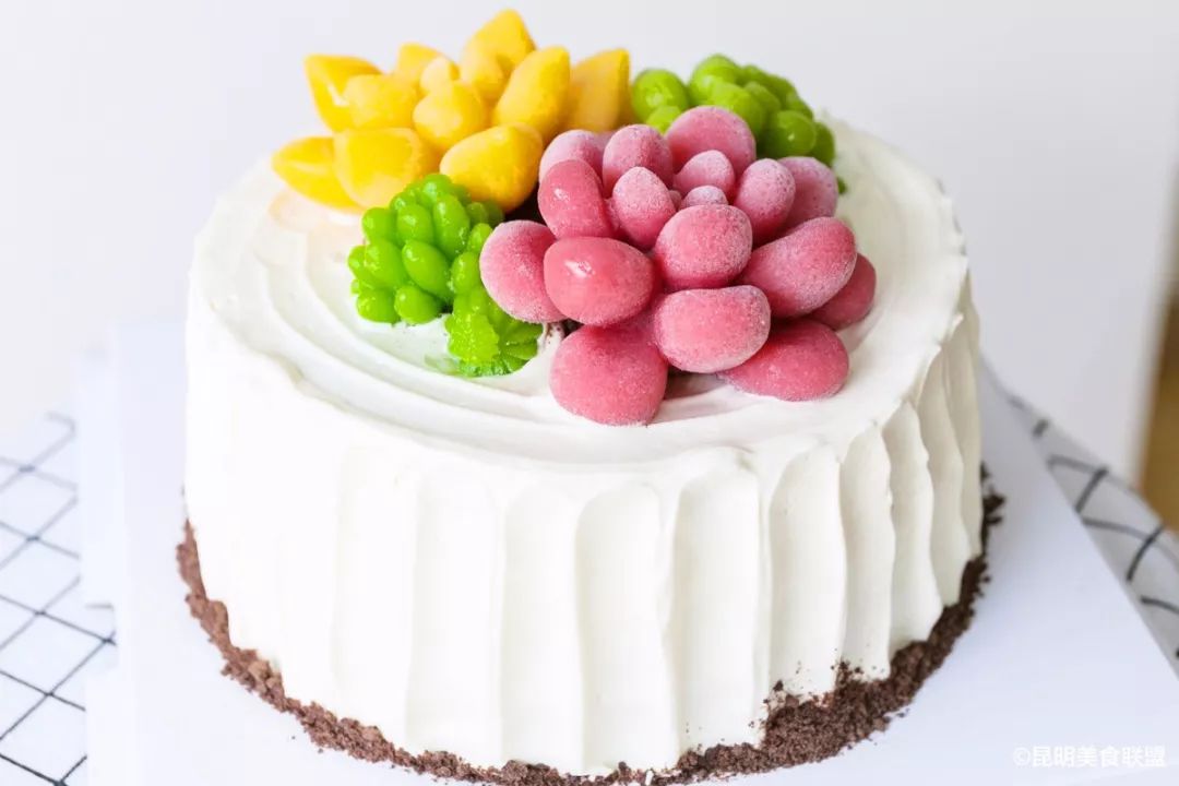 猎奇！昆明街边甜品店，居然每天200美少女拥挤这里生吃多肉