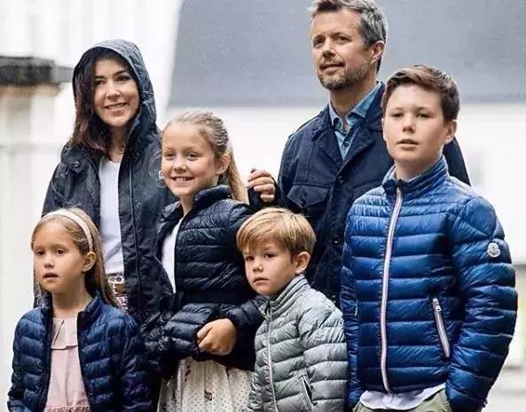 你的羽绒服里面是什么,你的羽绒服穿脏了吗