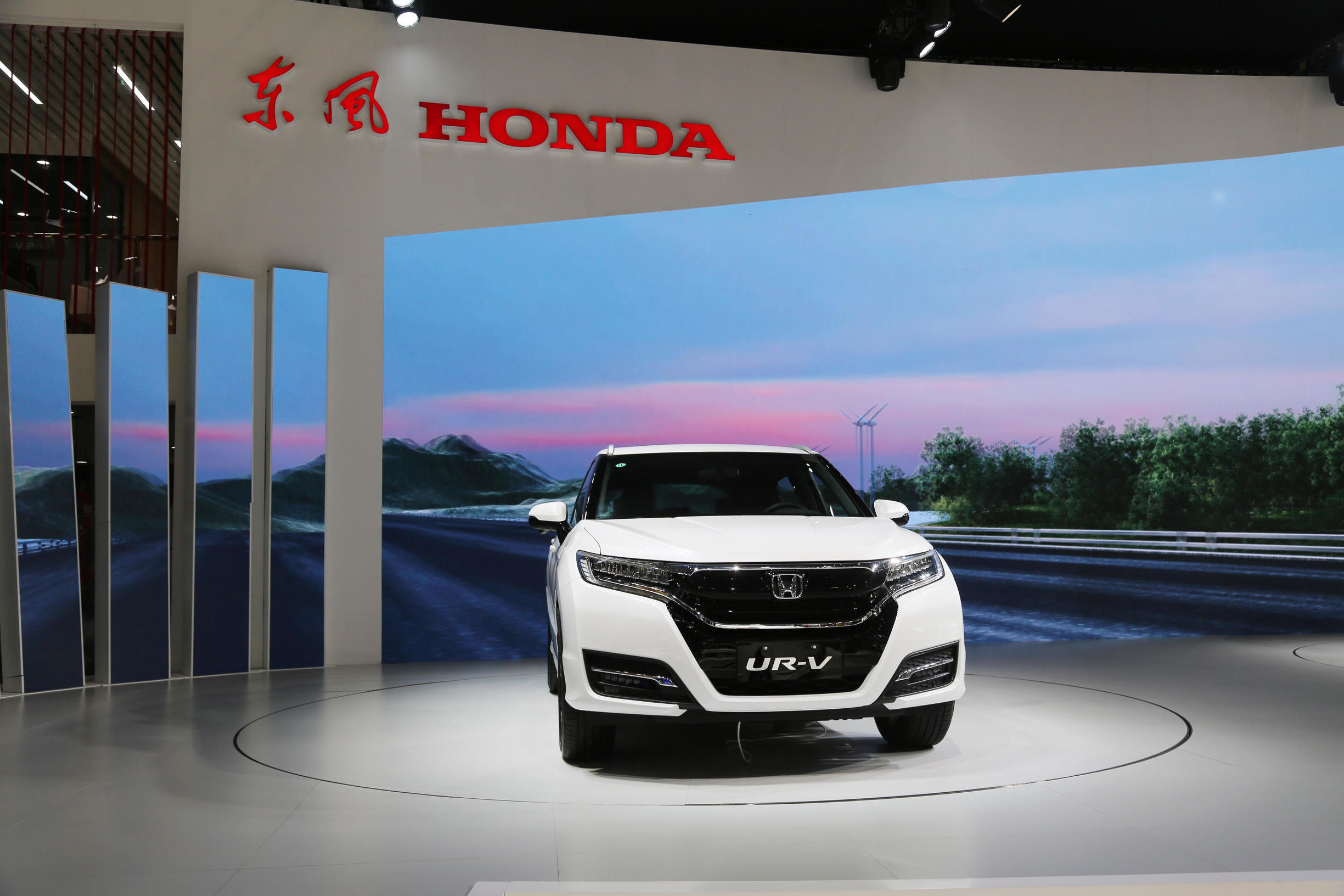 5座suv汉兰达冠道ur-v哪个好,本田ur-v说比冠道大一点是真的吗