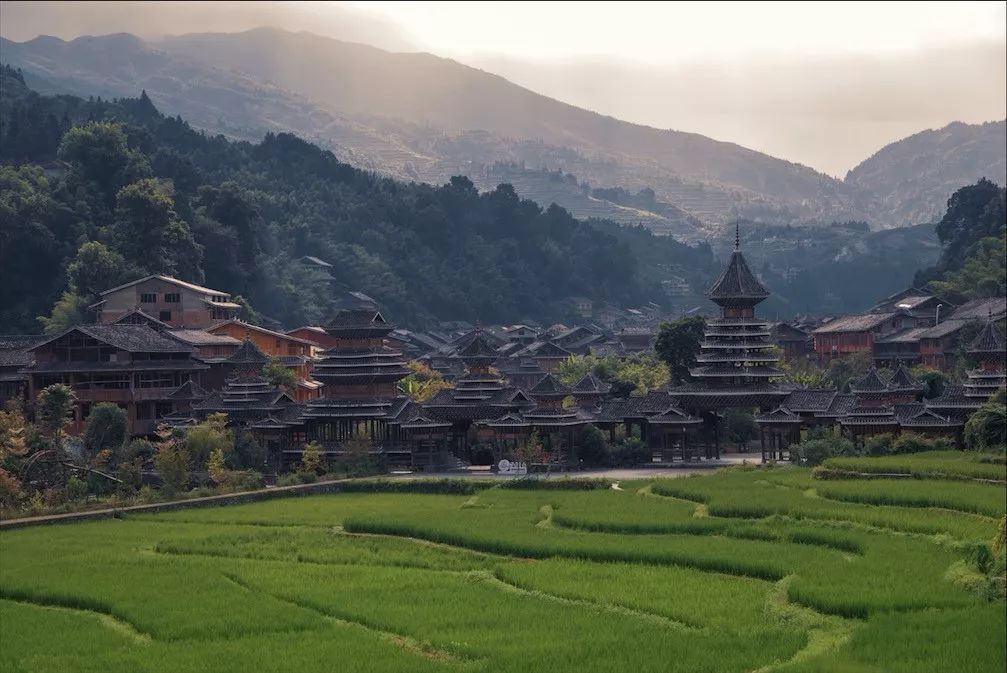 大学四年,我赚到人生第一个十万,去了十个省市,三个国家