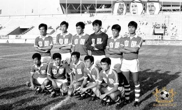 津门足球双百颂图片,津门足球双百颂签售会