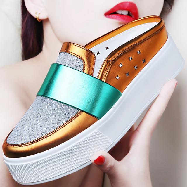 今年最火的4款凉鞋清爽又时髦,显瘦好看高档牌子凉鞋