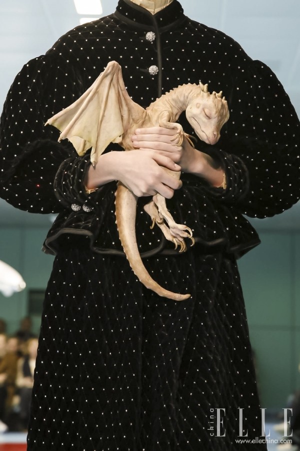 倪妮就是有一种高级感,倪妮街拍都穿什么牌子