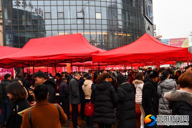 劳务协作助14万贫困劳动力就业,加大农村富余劳动力就业扶贫