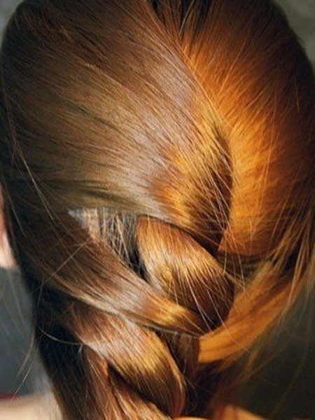 韩式麻花辫盘发教程,麻花辫让盘发更有气质