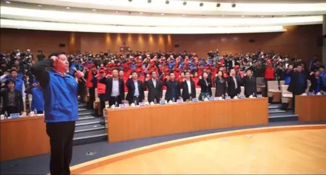 弘扬雷锋精神志愿服务暖人心,践行雷锋精神争做志愿服务先锋