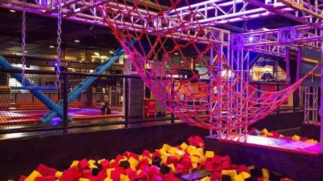 上海宝山乐翻天蹦床公园,蹦床主题公园宝山新杨湾