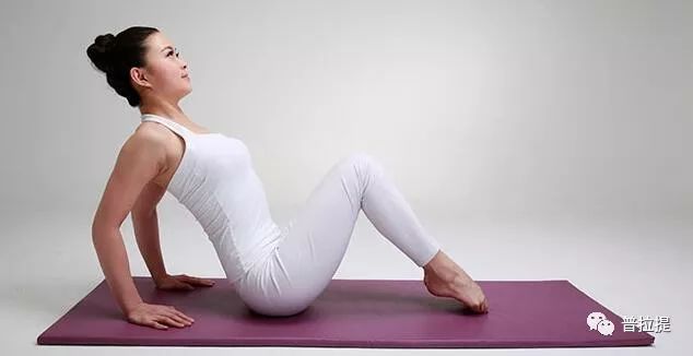 普拉提垫上动作20分钟,普拉提垫上动作详解