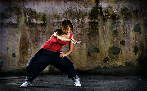 技巧舞街舞教学简单,三招教你跳舞