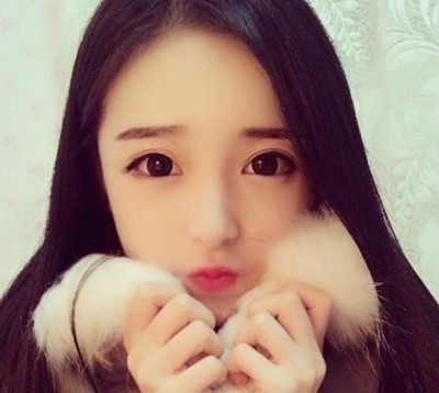 男生看到女生戴口罩是什么心理,男生看见女生戴美瞳的心理