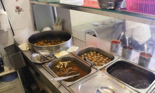 一碗牛杂能在夜市立足几十年,牛杂记忆深处的味道