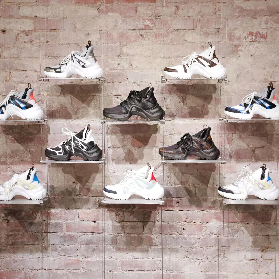 又好看又舒服的运动鞋,好看又便宜的运动鞋价格20元