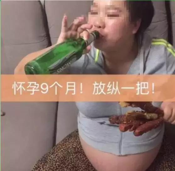 怀孕偷偷吃汉堡,怀孕偷偷吃方便面