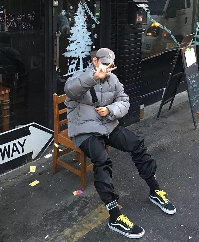 想骚还能买得起,开学这么穿让你成功撩到学妹哦