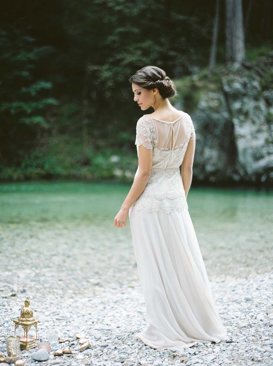 室外拍婚纱照pose的技巧,今年最流行的婚纱照姿势