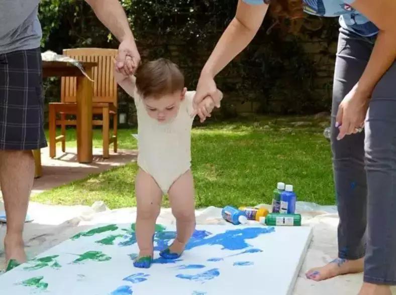 记忆很好但只能用来回忆,记忆是美好的但是回不去