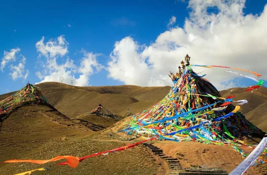 自驾游怎么穿越雪谷,自驾穿越雪地雾凇视频