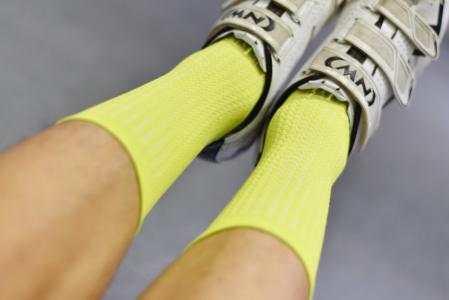 骑行专用袜推荐,摩托车夏季骑行袜薄款