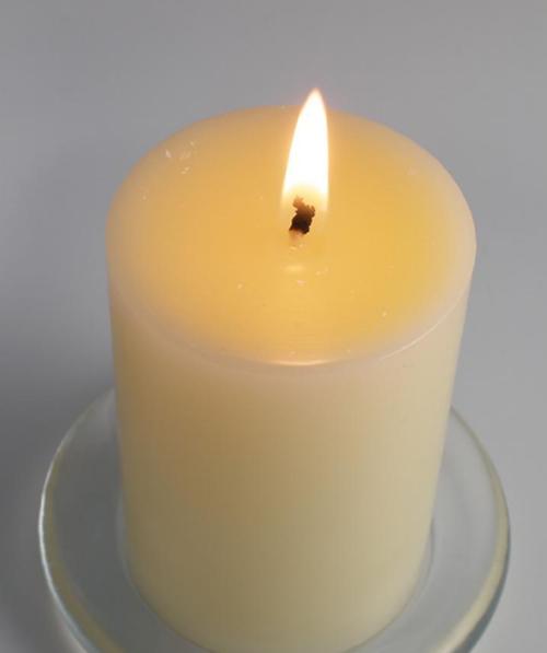 生活百科：四种生活小妙招，抽屉把手的螺丝松动时灌入胶水可加固