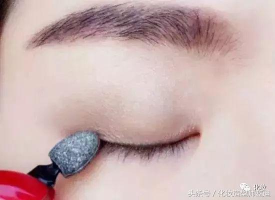 新手淡妆化妆教程防水持久眼线笔,内双单眼皮新手化妆入门教程淡妆