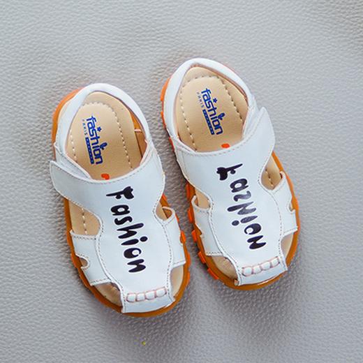 给孩子穿上舒适的鞋,宝宝脚厚可以穿的鞋子夏天