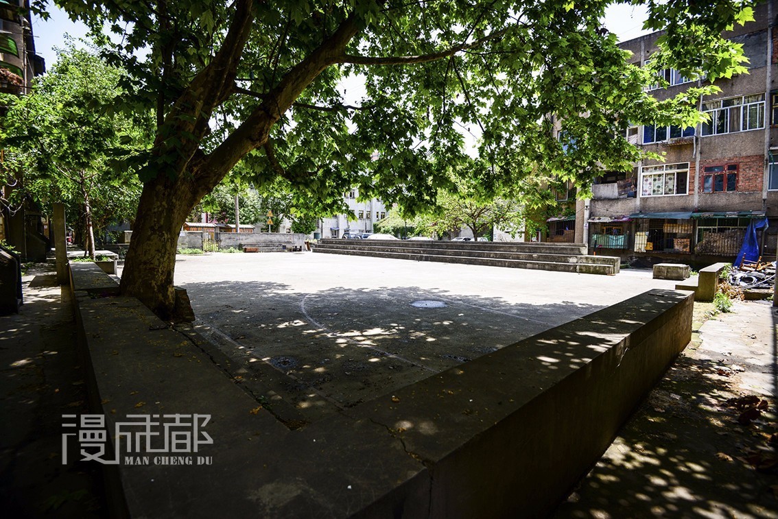 它们承载好多成都人的记忆,让我们一起来保护这些老工业建筑吧!