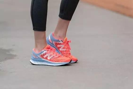 马拉松缓震慢跑鞋性价比天花板,马拉松热门鞋