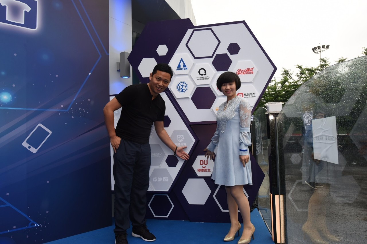 衣食住行就是生活,足球就是生活的缩影