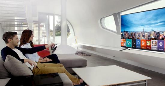 客厅超薄电视推荐,客厅最上档次的装饰品