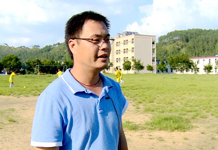 一脚踢到世界杯,一脚踢出世界波足球小将